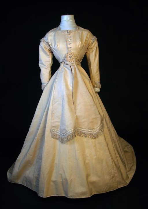 Civil War 1868 Wedding gown w/ museum tag