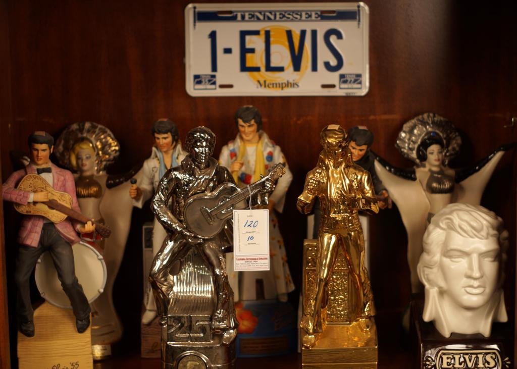 Collection Vintage Jim Beam "Elvis" decanters