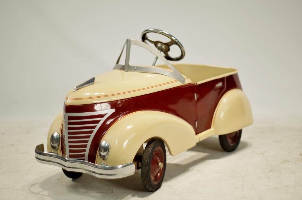 Vintage Ford Pedal Car - Restored: with large Ford emblem