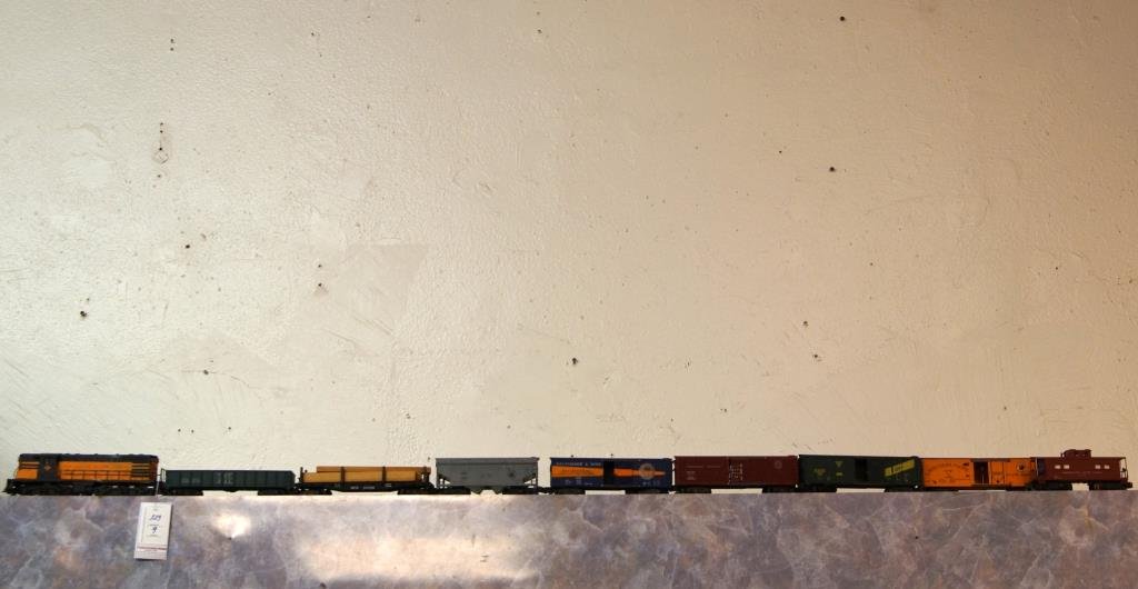 Vintage American Flyer train - 9 units (1 of 7)