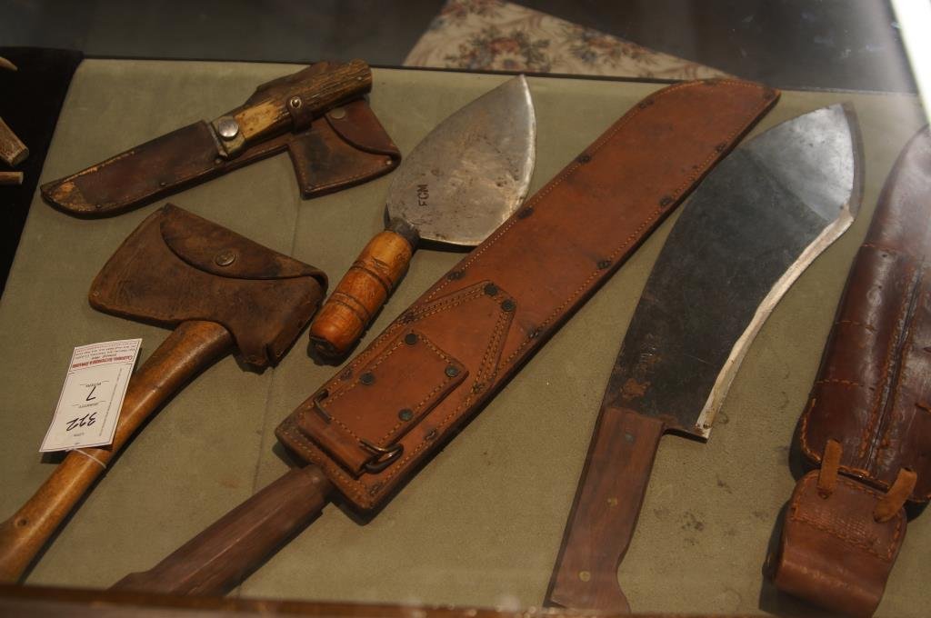 5 Machetes (one Japanese) & 2 Hatchets: 7 pcs