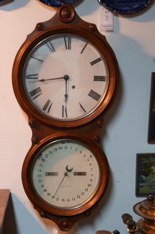 Antique Calendar clock