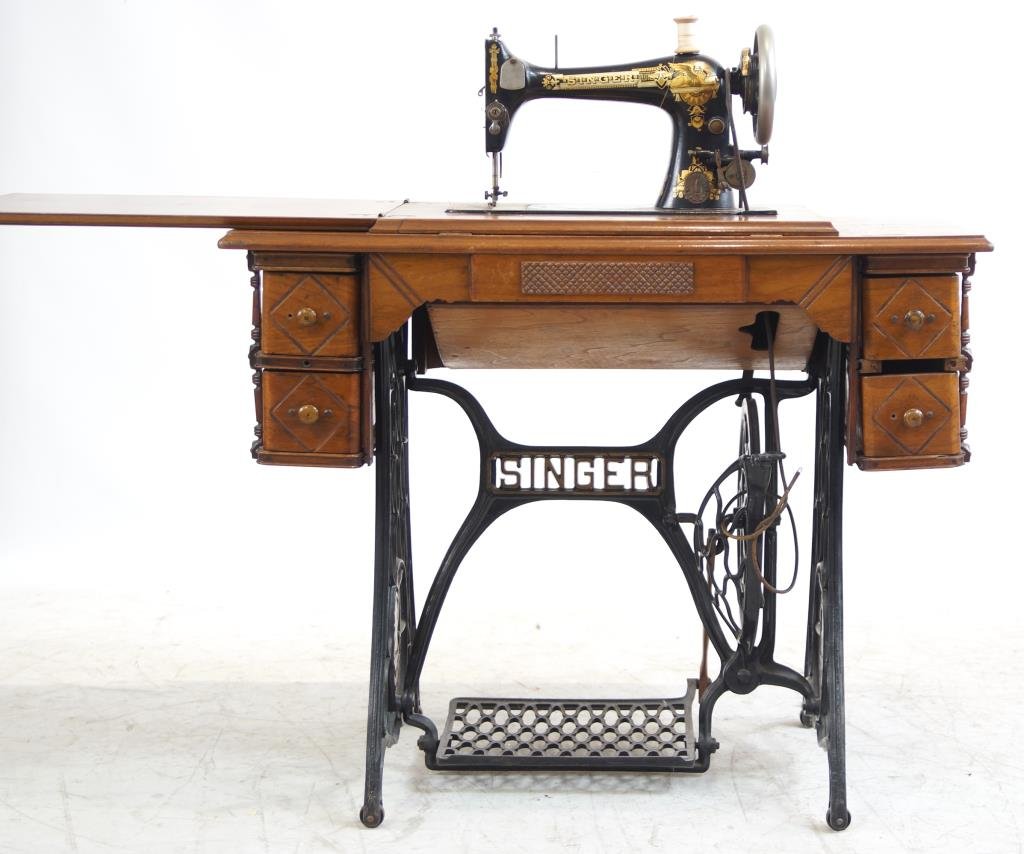 Antique Singer Sewing machine Egyptian motif