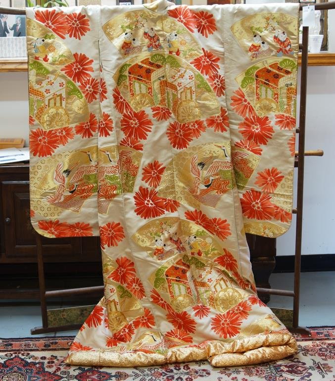 Vintage Japanese Gold-lamé wedding coat ca. 1950 (1 of 8)