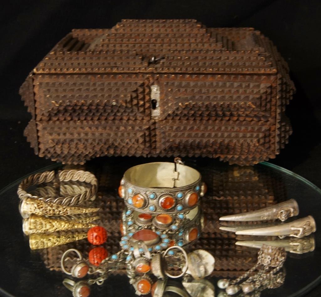 Tramp Art Box & Tibetan Jewelry: Unusual Sino Tibetan silver bracelet with train of rings, silver and gold finger "nails", ring with train, unusual item all in one lot