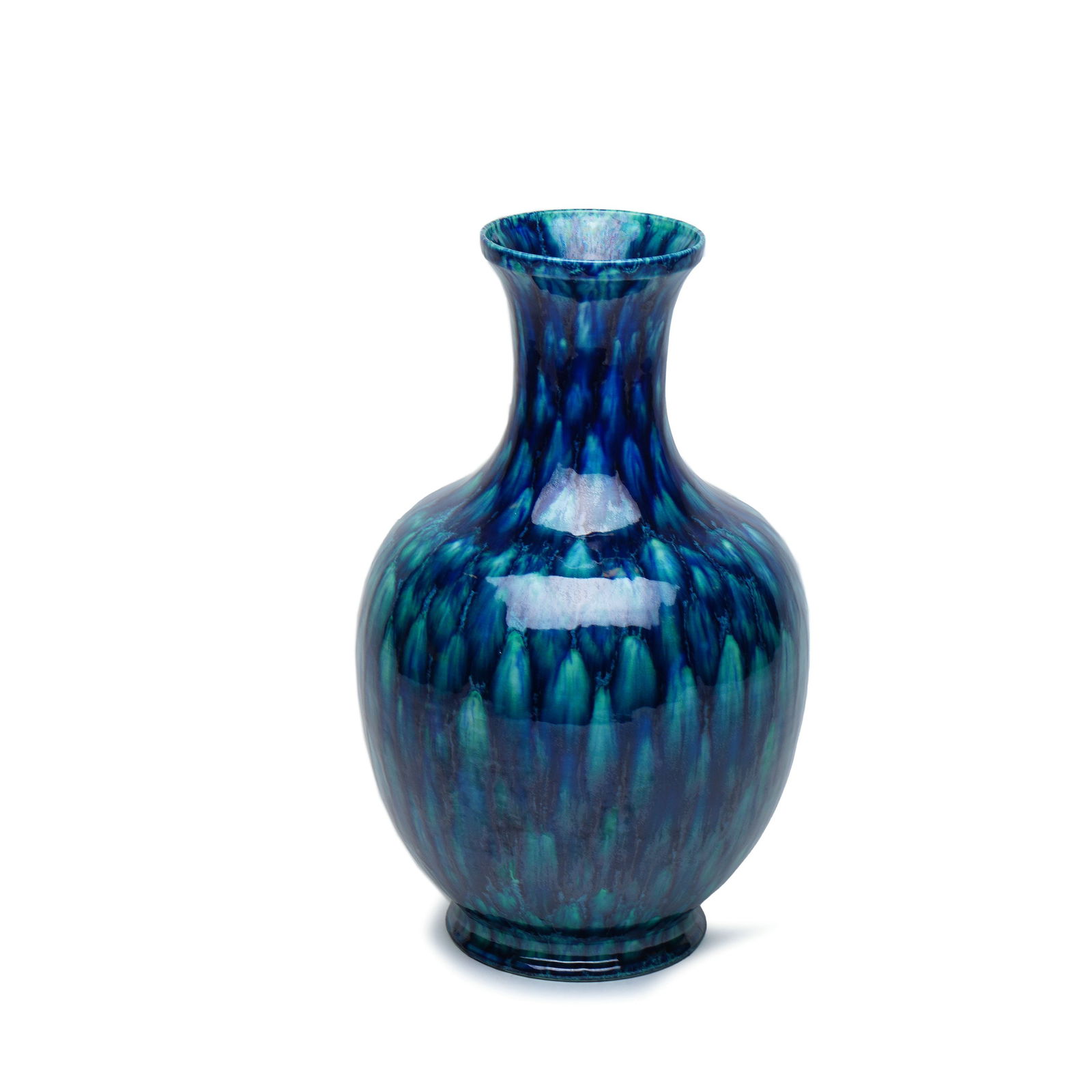 Lu Jun Glazed Appreciation Vase: H:31cm W:18cm This Lu Jun glazed appreciation vase features exquisite and elegant craftsmanship. With a porcelain body, it is covered with Lu Jun glaze, which blends to present a unique texture of alt