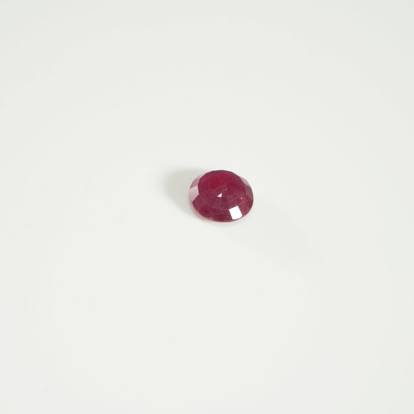A LOOSE RUBY 天然红宝石: A LOOSE RUBY天然红宝石