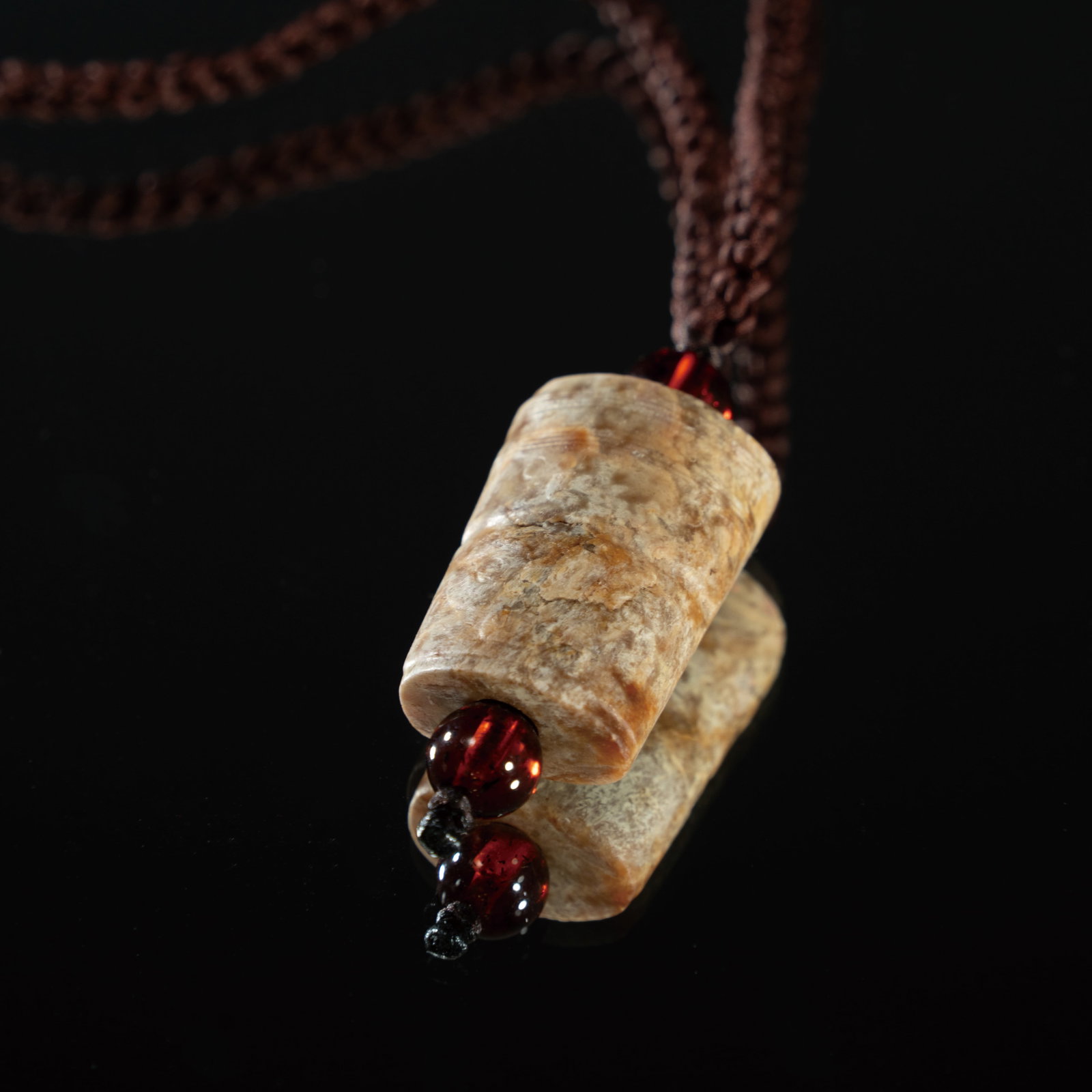AN ARCHAIC JADE TUBULAR BEAD (LEZI) LIANGZHU STYLE 良渚风格 玉勒 (1 of 3)