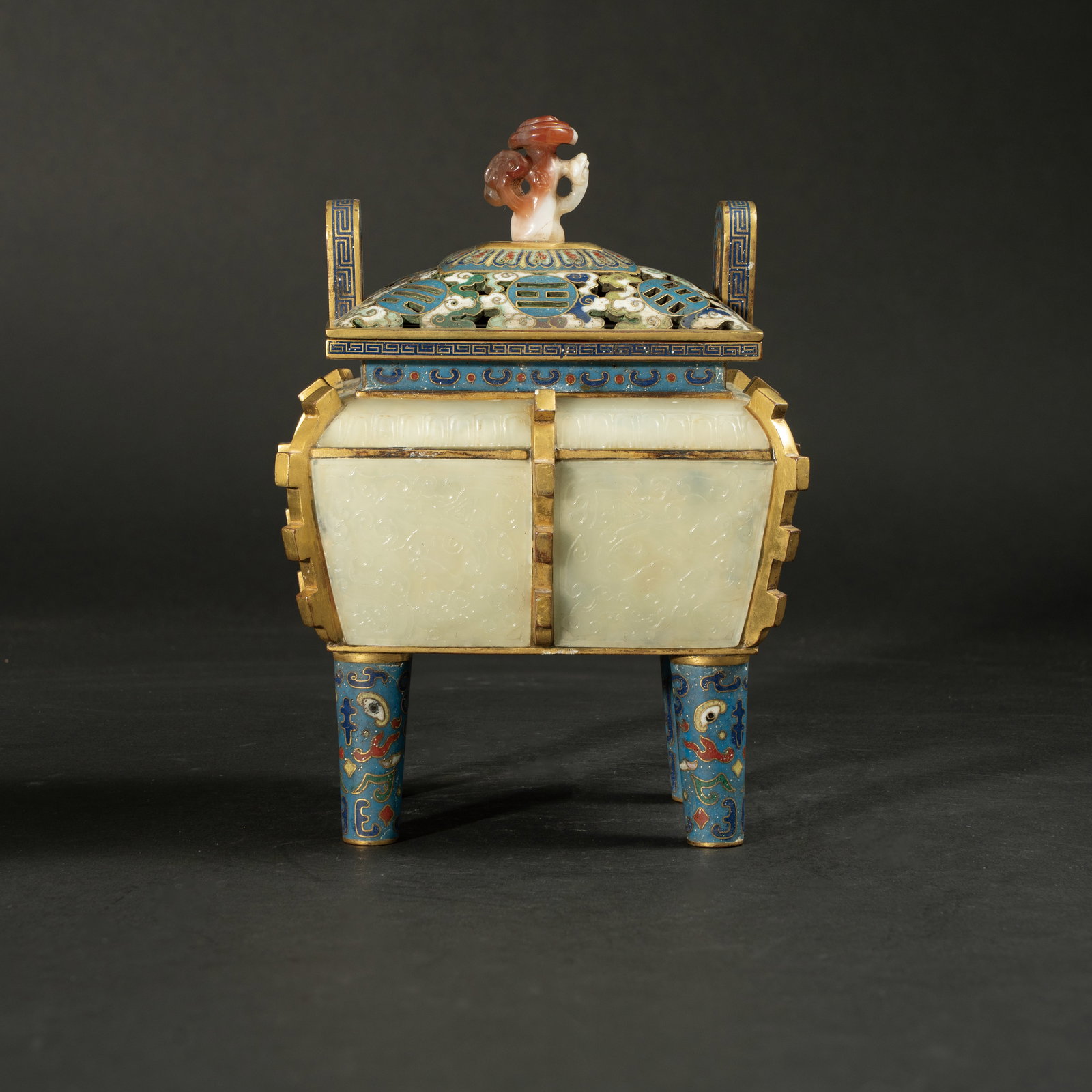 A JADE-INSET CLOISONNE ENAMEL SQUARE INCENSE BURNER AND COVER QIANLONG PERIOD (1736–1795): A JADE-INSET CLOISONNE ENAMEL SQUARE INCENSE BURNER AND COVERQIANLONG PERIOD (1736–1795)清乾隆 掐丝珐琅嵌玉饕餮纹四&