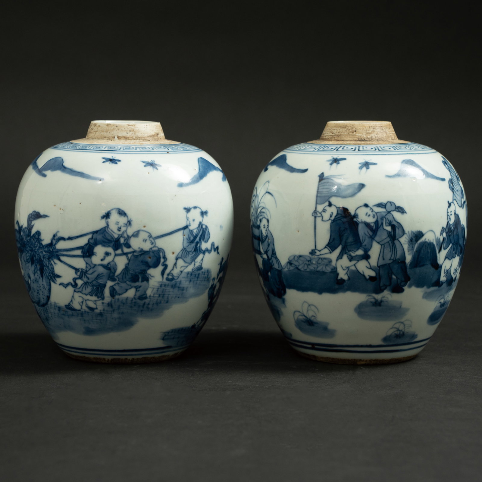 A PAIR OF BLUE AND WHITE 'BOYS AT PLAY' JARS 19TH CENTURY 清19世纪 青花: A PAIR OF BLUE AND WHITE 'BOYS AT PLAY' JARS19TH CENTURY清19世纪 青花婴戏图小罐一对ESTIMATE: $800 – $1,200DescriptionThis 