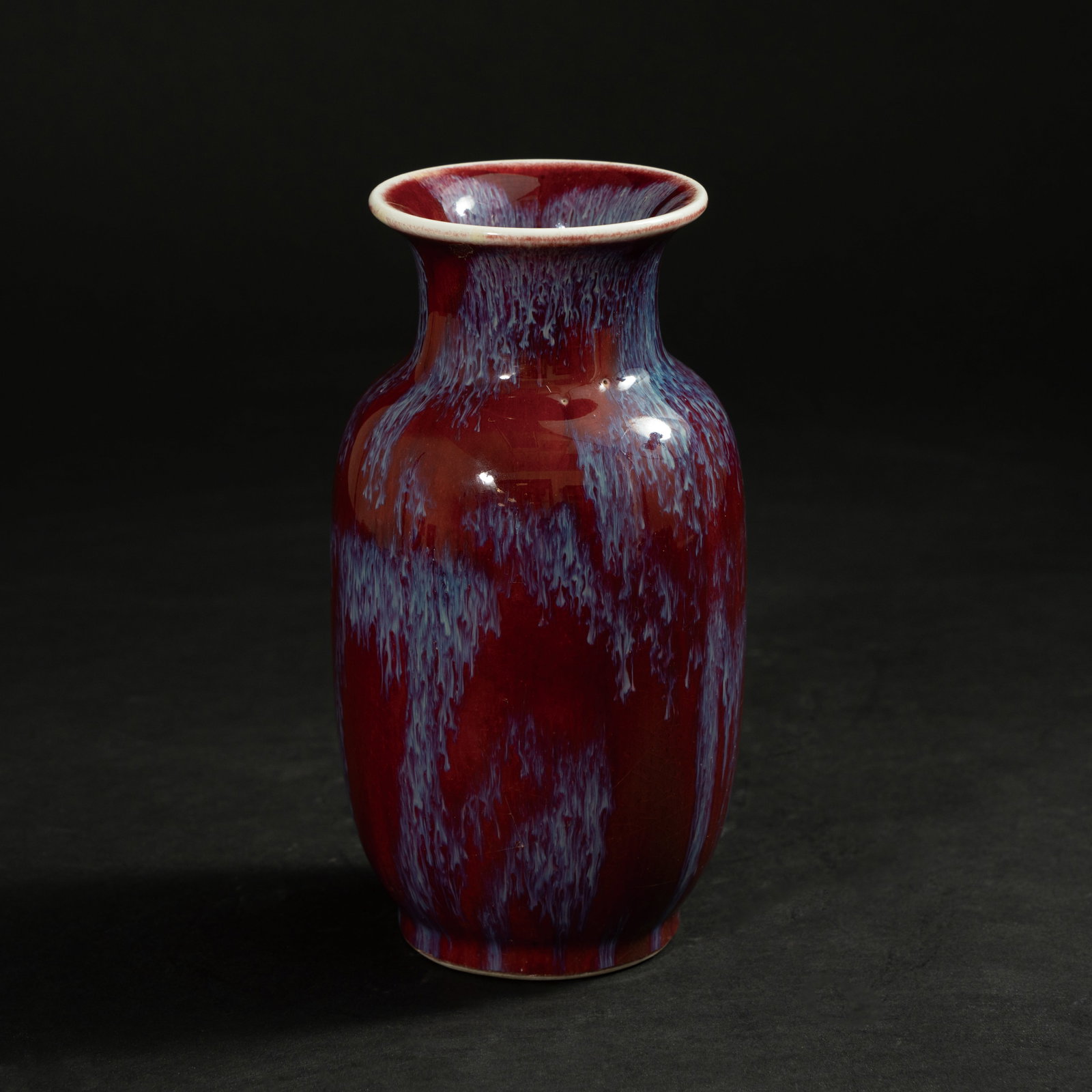 A RARE FLAMBE-GLAZED VASE, QING DYNASTY 18TH - 19TH CENTURY 清代 窑变釉 (1 of 5)