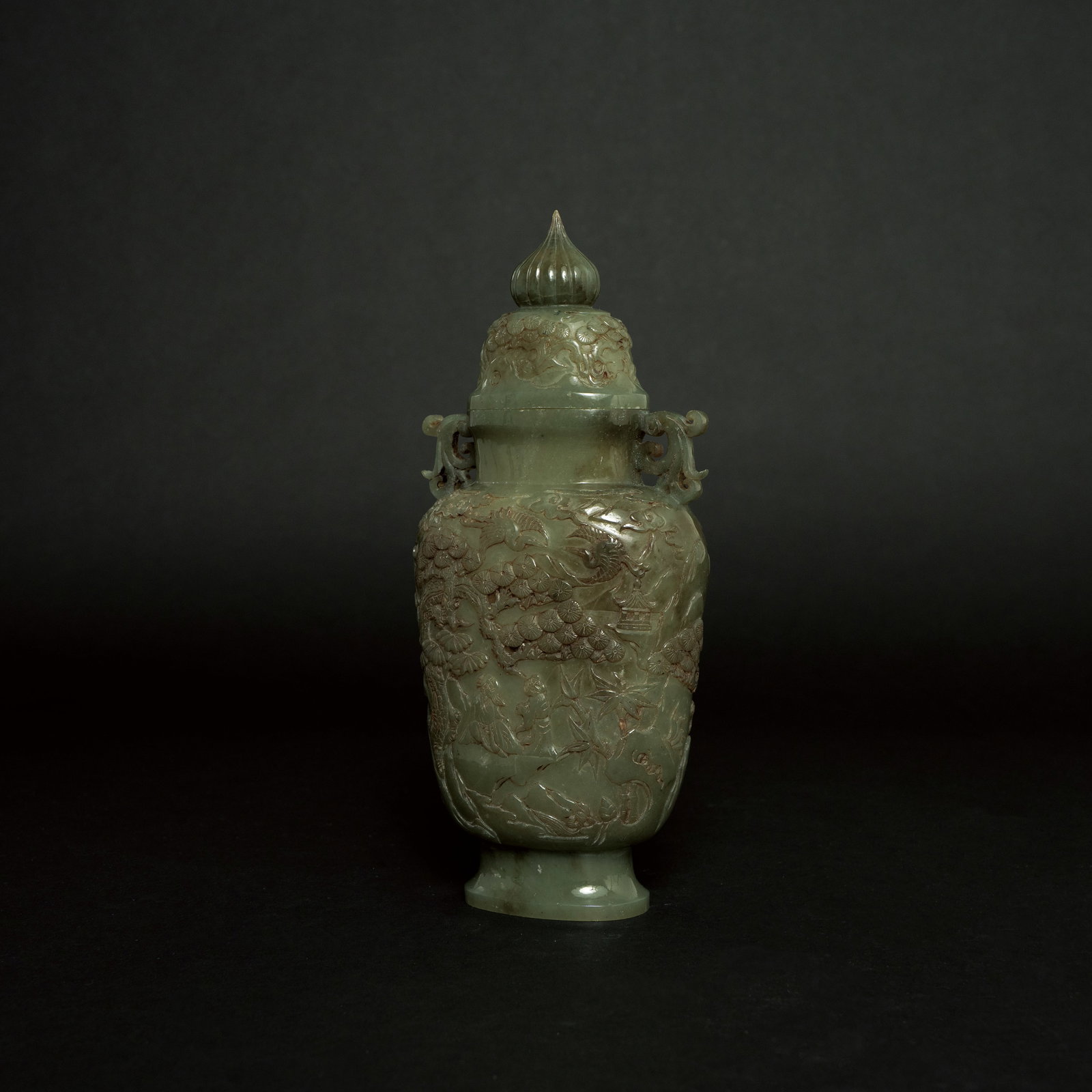 A CARVED CELADON JADE 'IMMORTALS' LIDDED VASE LATE QING DYNASTY 青玉浮雕 (1 of 13)