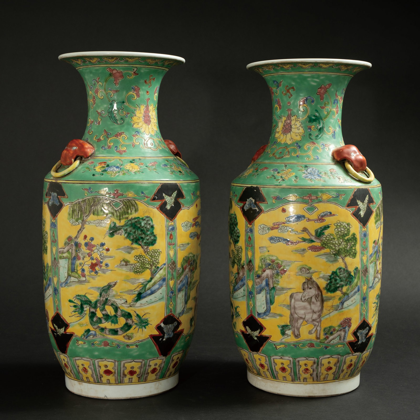 A PAIR OF FAMILLE ROSE YELLOW-GROUND 'ANIMALS' VASES LATE QING DYNASTY / REPUBLIC PERIOD 清: A PAIR OF FAMILLE ROSE YELLOW-GROUND 'ANIMALS' VASESLATE QING DYNASTY / REPUBLIC PERIOD清末民国