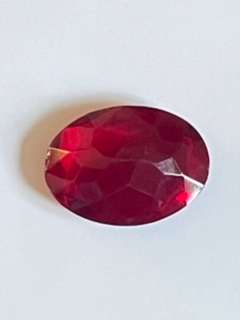 23.50ct Faceted Oval Cut Colombian Ruby Loose Gemstone: 23.50ct Faceted Oval Cut Colombian Ruby Loose Gemstone