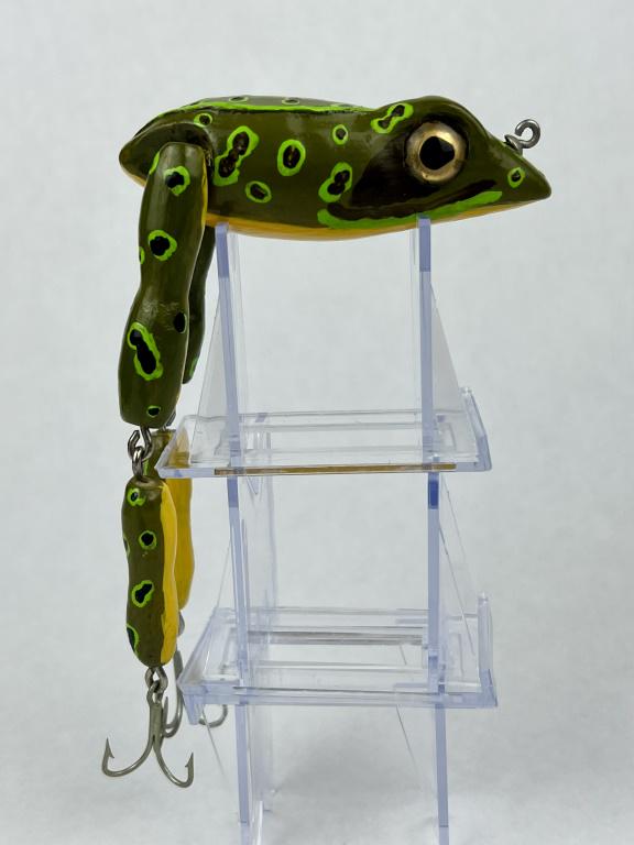 Russ Riddle frog fishing lure (1 of 6)