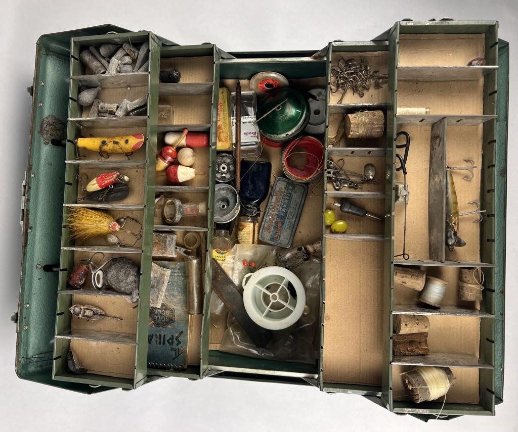 Tackle box with contents (1 of 7)