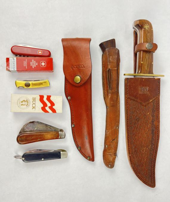 Grouping of knives (1 of 7)