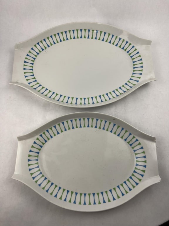 (2) Paul Mccobb Contempri Serving platters (1 of 8)