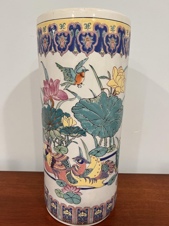 Chinese umbrella stand (1 of 5)