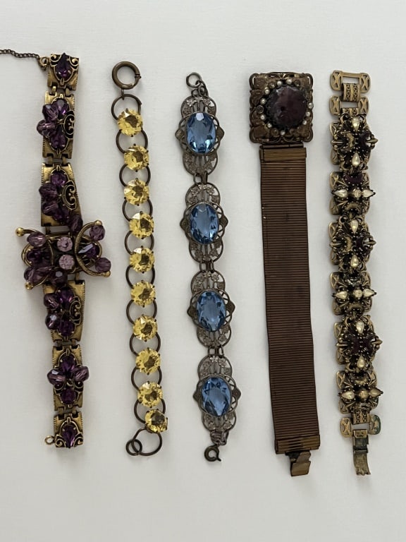 Vintage costume jewelry bracelet lot (1 of 8)
