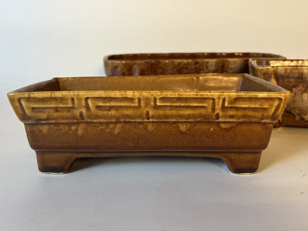 (3) Brush McCoy brown planters (1 of 13)