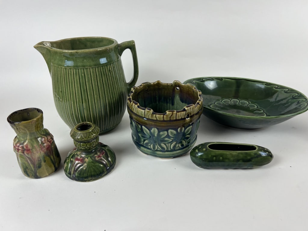 (6) McCoy and unmarked green pottery (1 of 17)