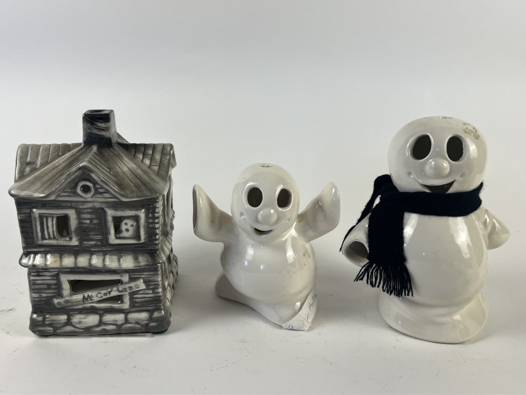 McCoy Halloween- Ghosts and haunted house (1 of 12)