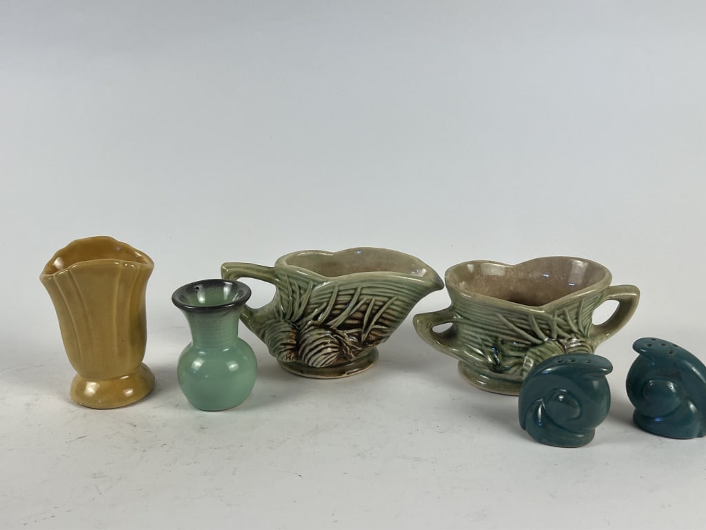 Small pottery grouping (1 of 8)