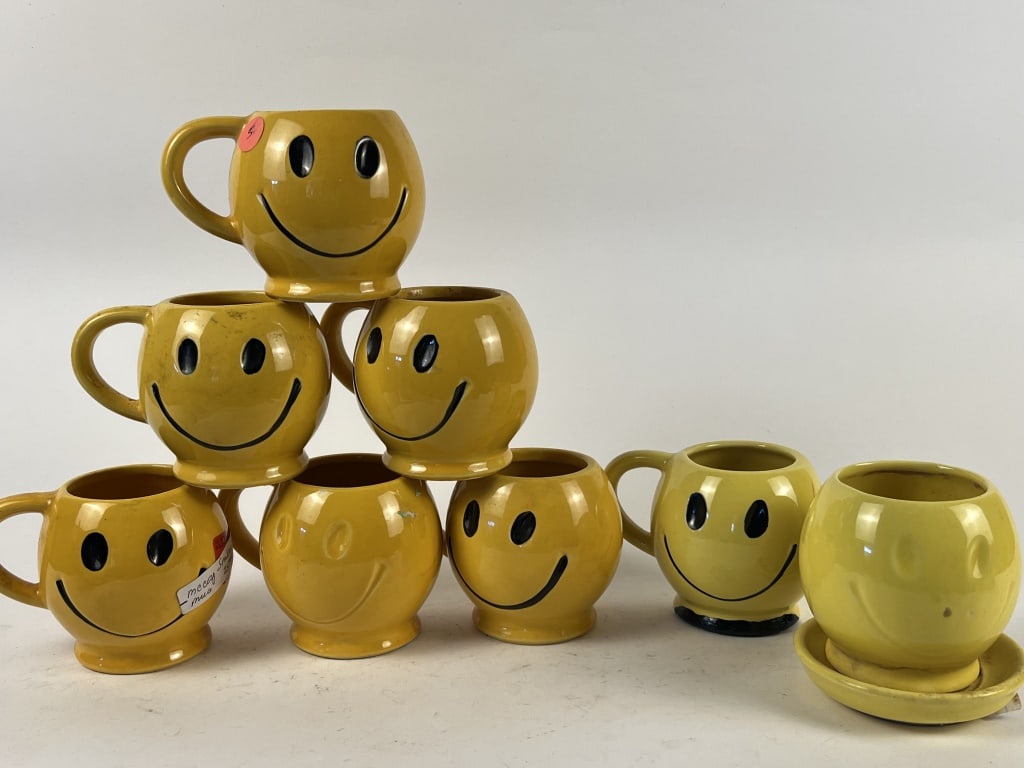 Grouping of McCoy smiley face mugs + planter (1 of 8)