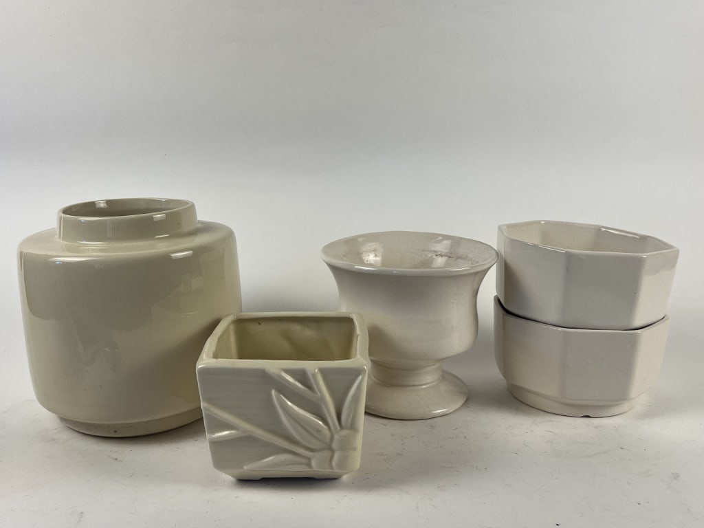 (5) McCoy and Brush McCoy white planters (1 of 9)