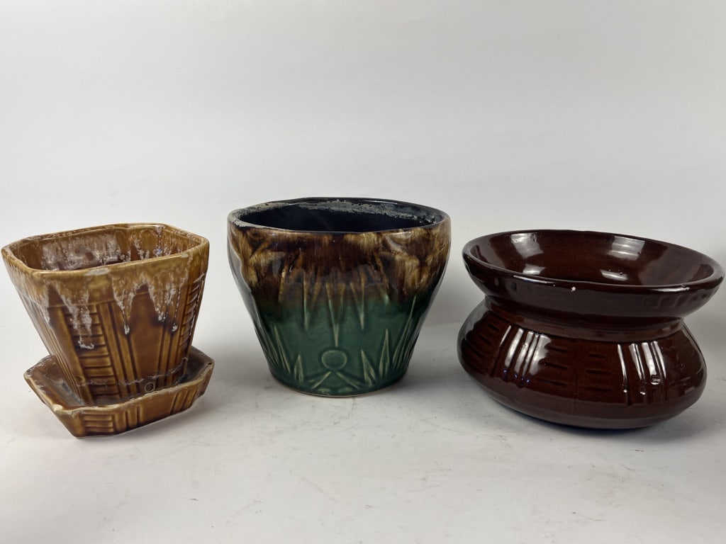 (3) Robinson Ransbottom planters- brown (1 of 7)