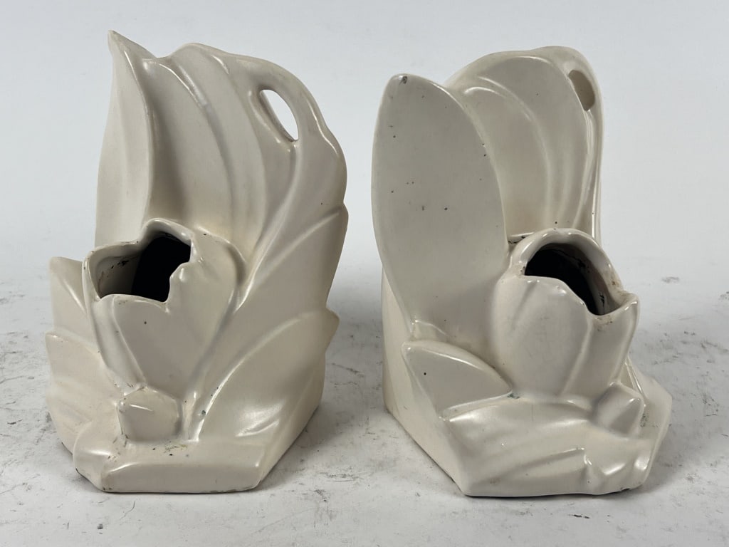 Pair of Nelson McCoy floral planter bookends (1 of 5)