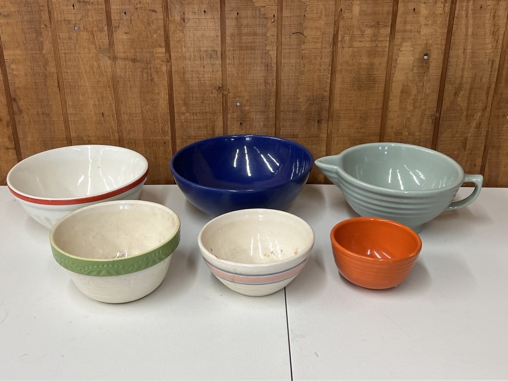 Grouping of country mixing bowls incl yellow ware (1 of 14)
