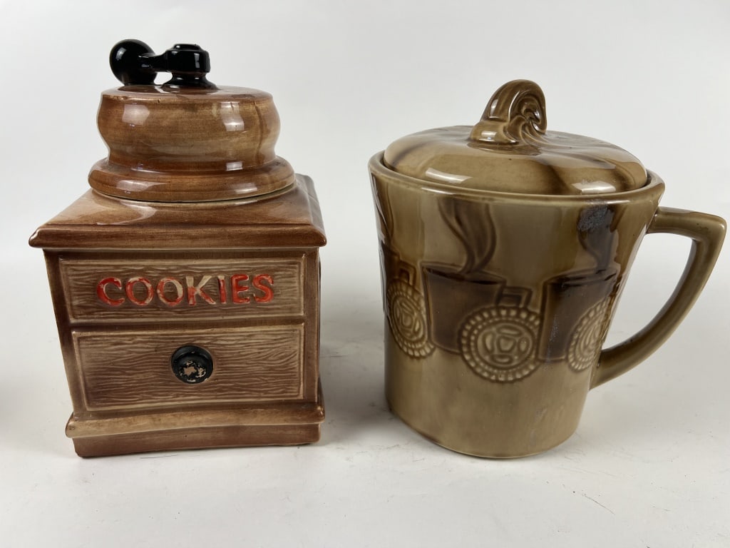 (2) McCoy Coffee cookie jars (1 of 8)