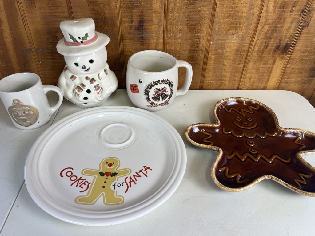 Christmas in July American Pottery grouping (1 of 10)