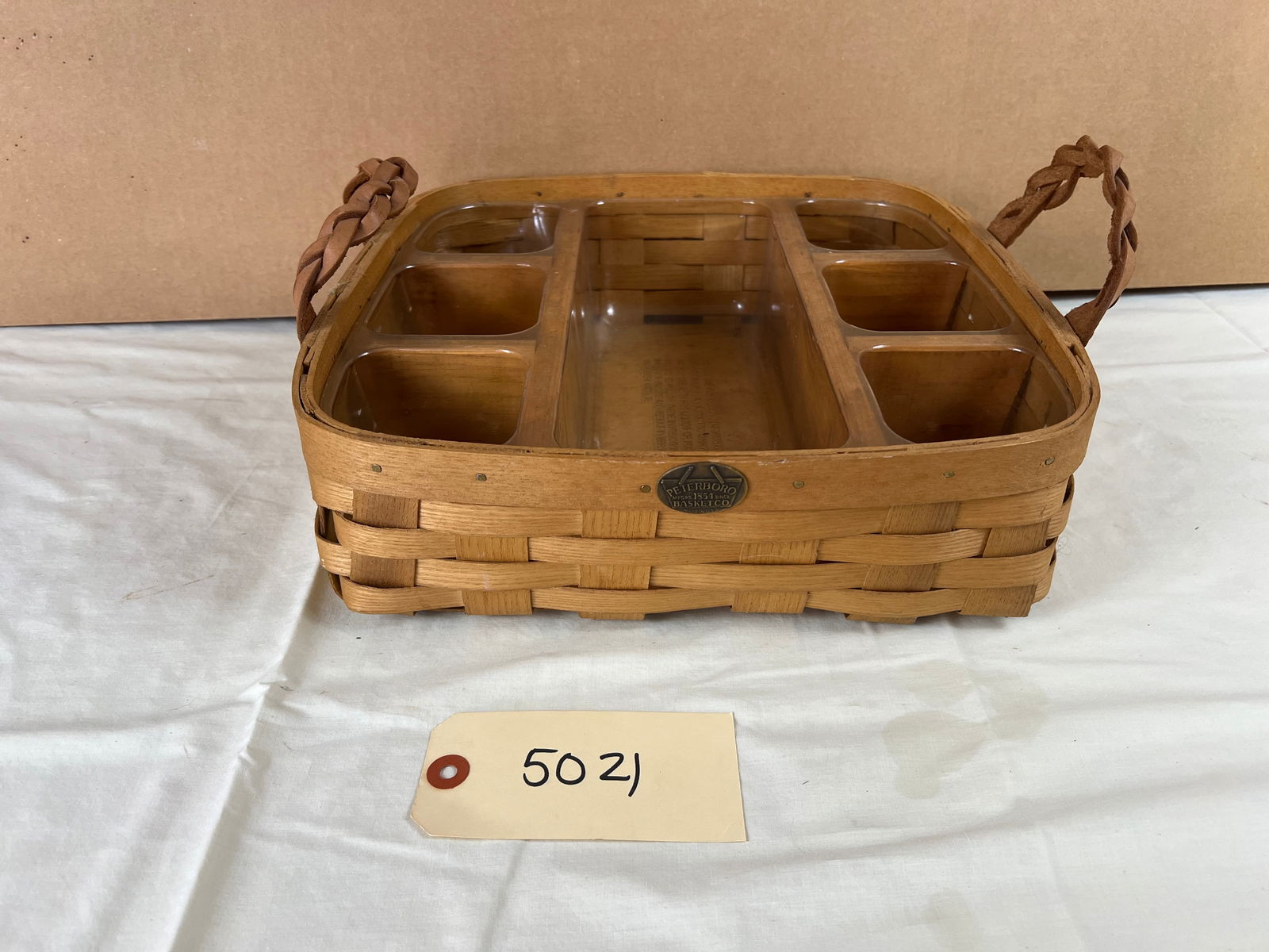 Peterboro divided basket (1 of 7)