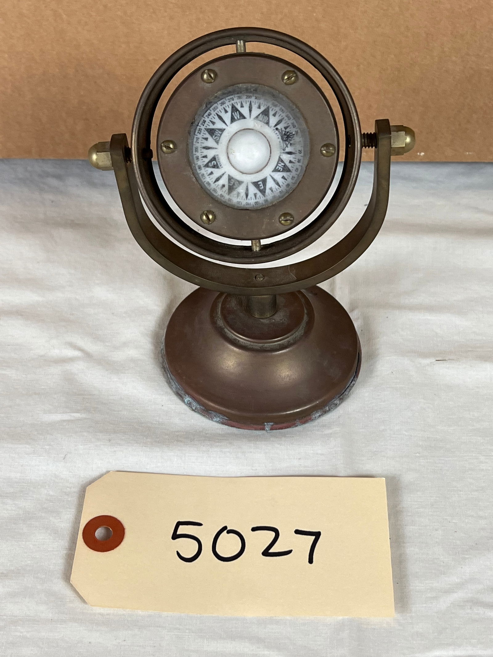 Brass compass (1 of 7)