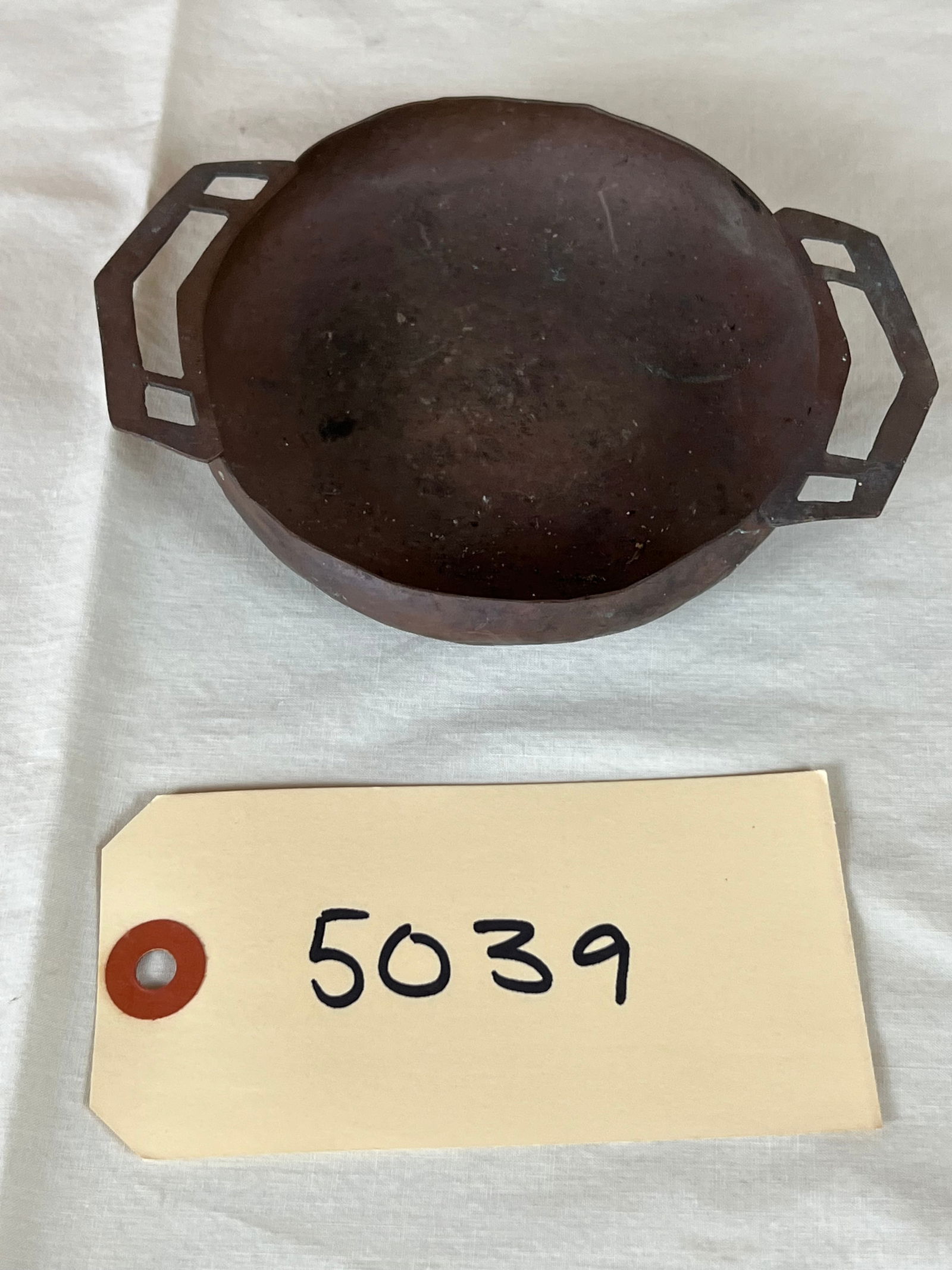 Arts and crafts small dish (1 of 4)