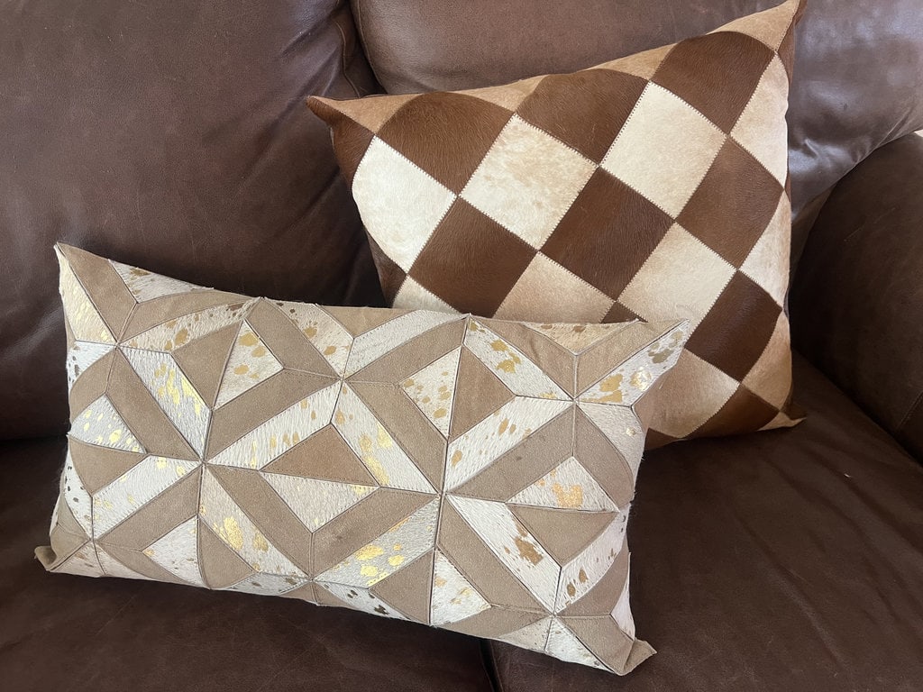 (2) Decorative Pillows (1 of 7)