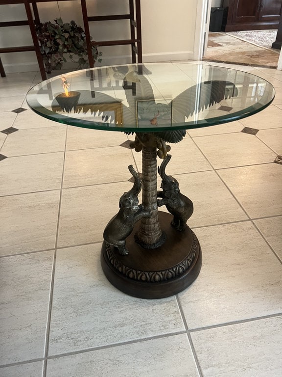Elephants and Palm Tree Side Table (1 of 7)