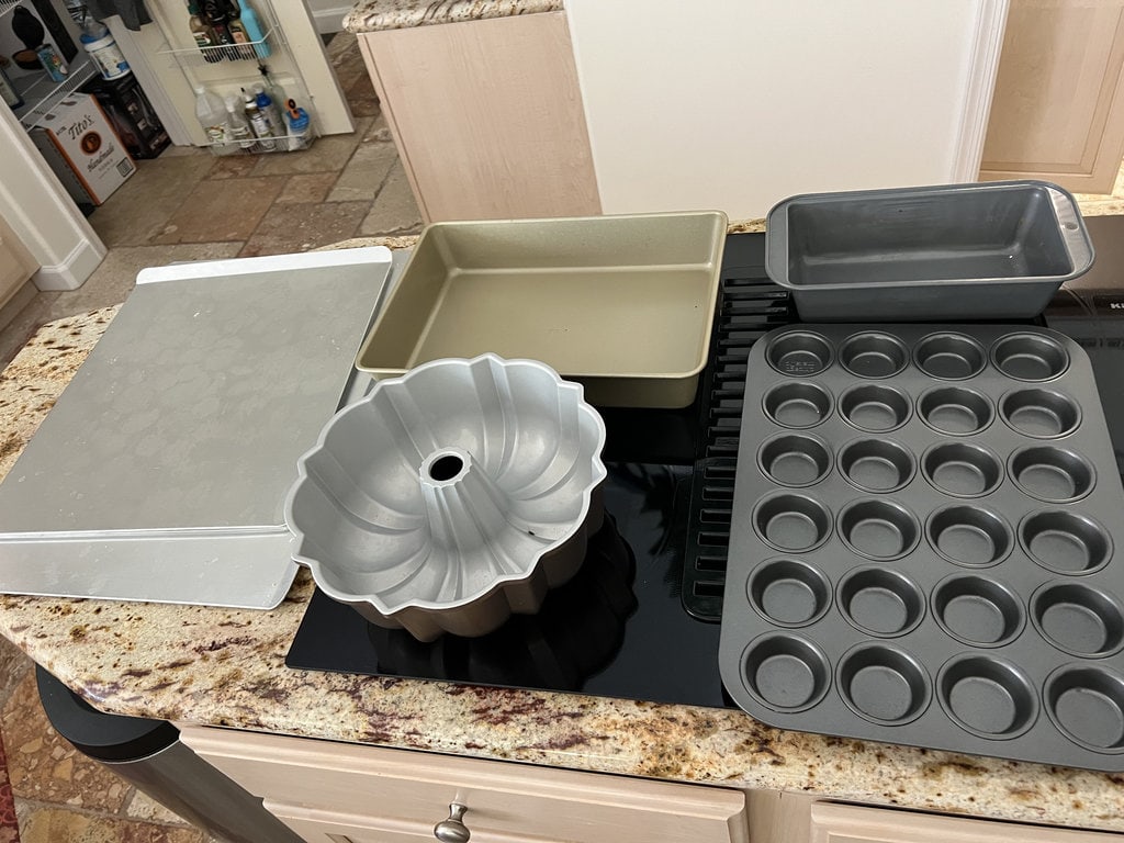 Bakeware assortment (1 of 7)