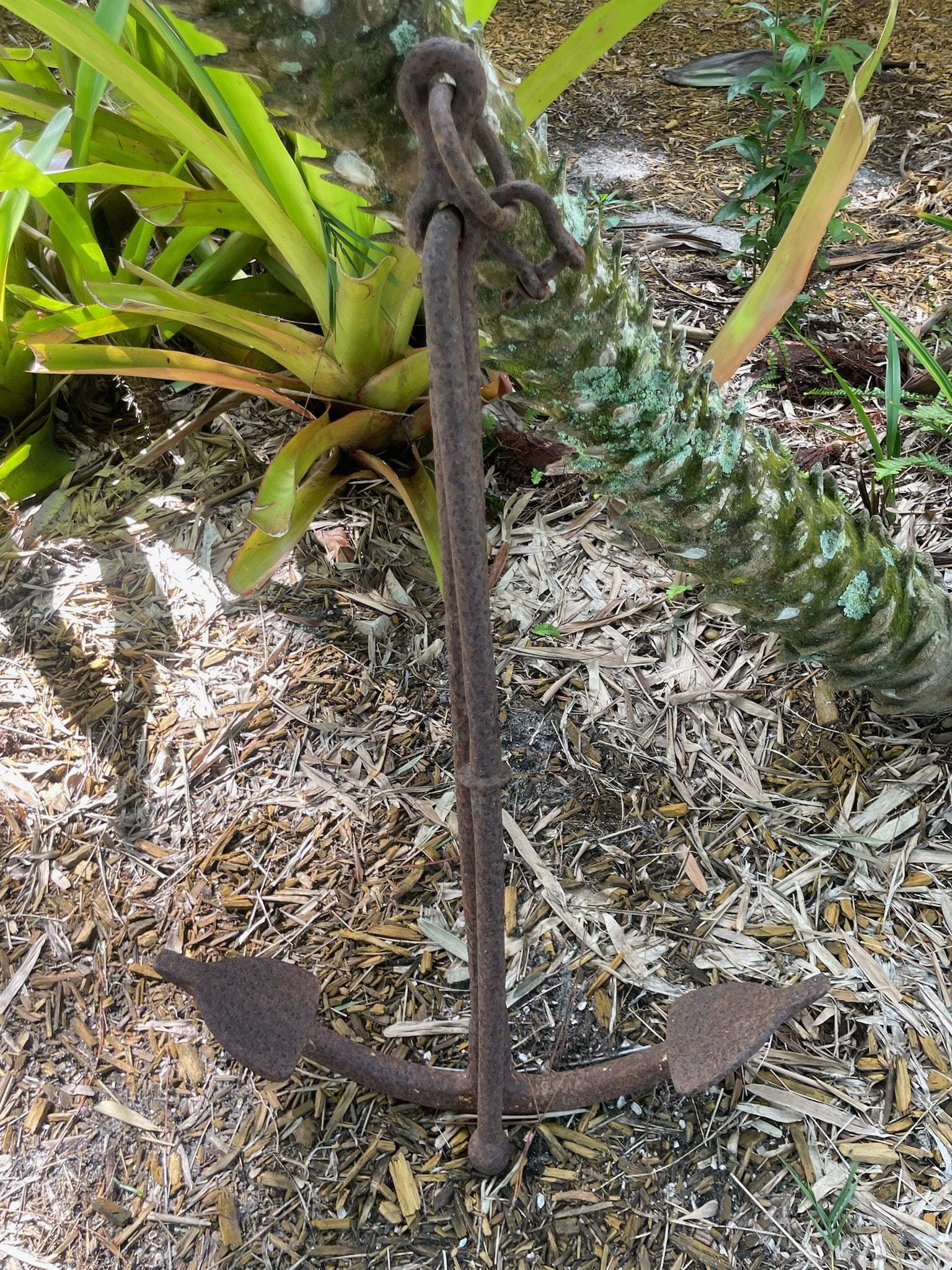 Antique Iron Ship Anchor: No markings. Dimensions: 31" x W 21" Sturdy, surface rust Low Estimate: 100.00 High Estimate: 250.00