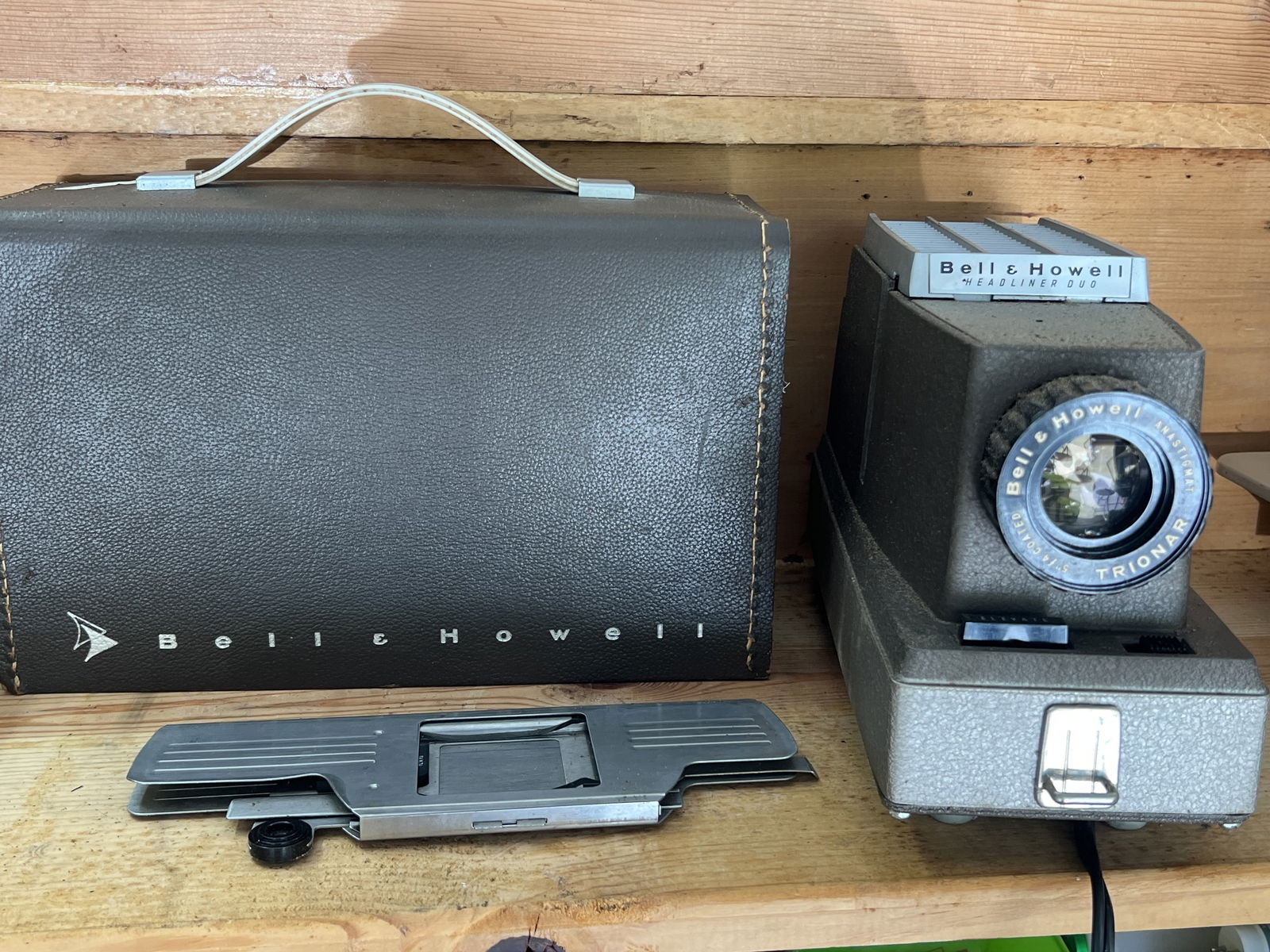 Bell & Howell Headliner Duo 708 (1 of 10)