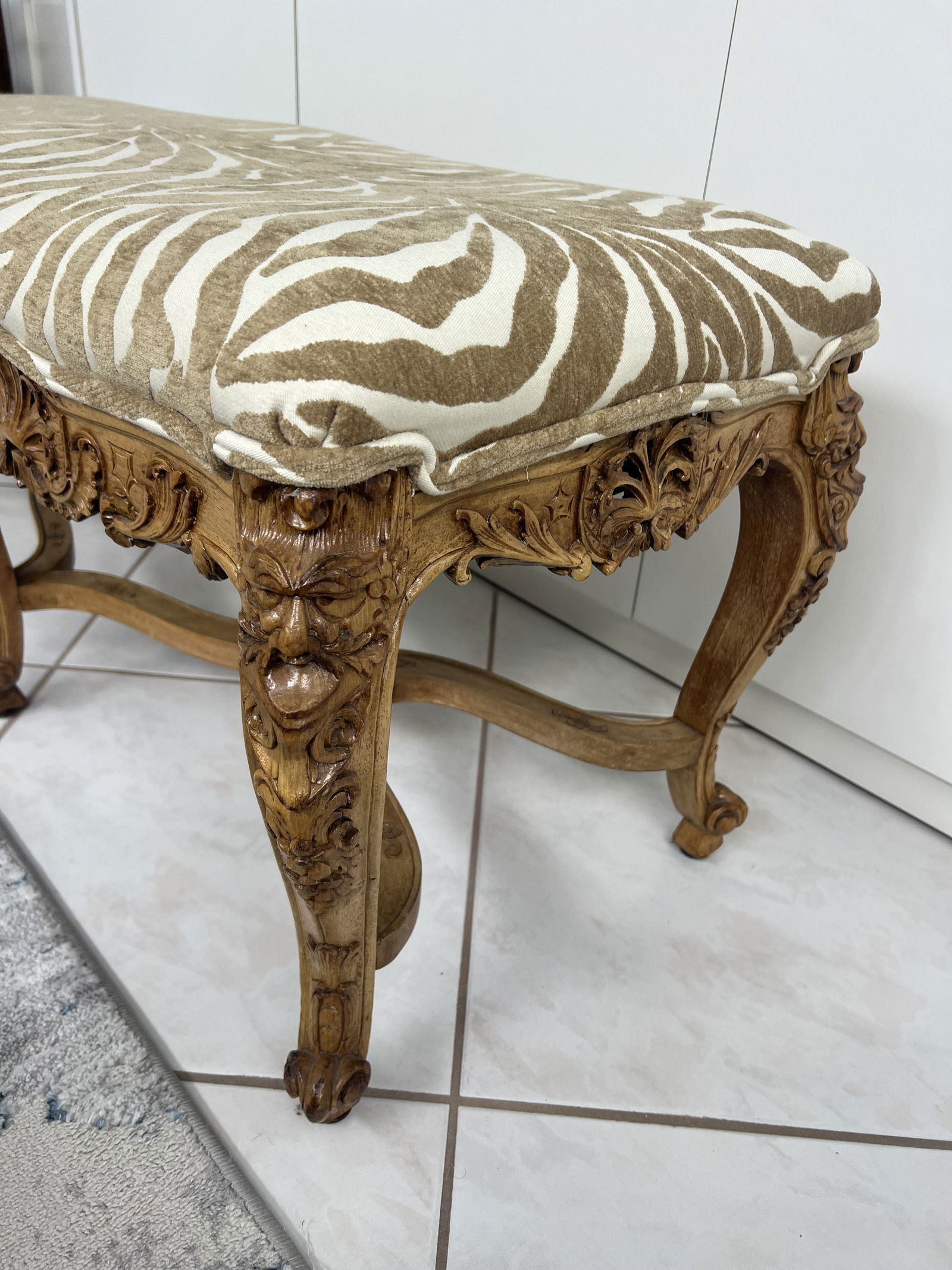 Antique Hall Bed Bench Zebra Print - 4