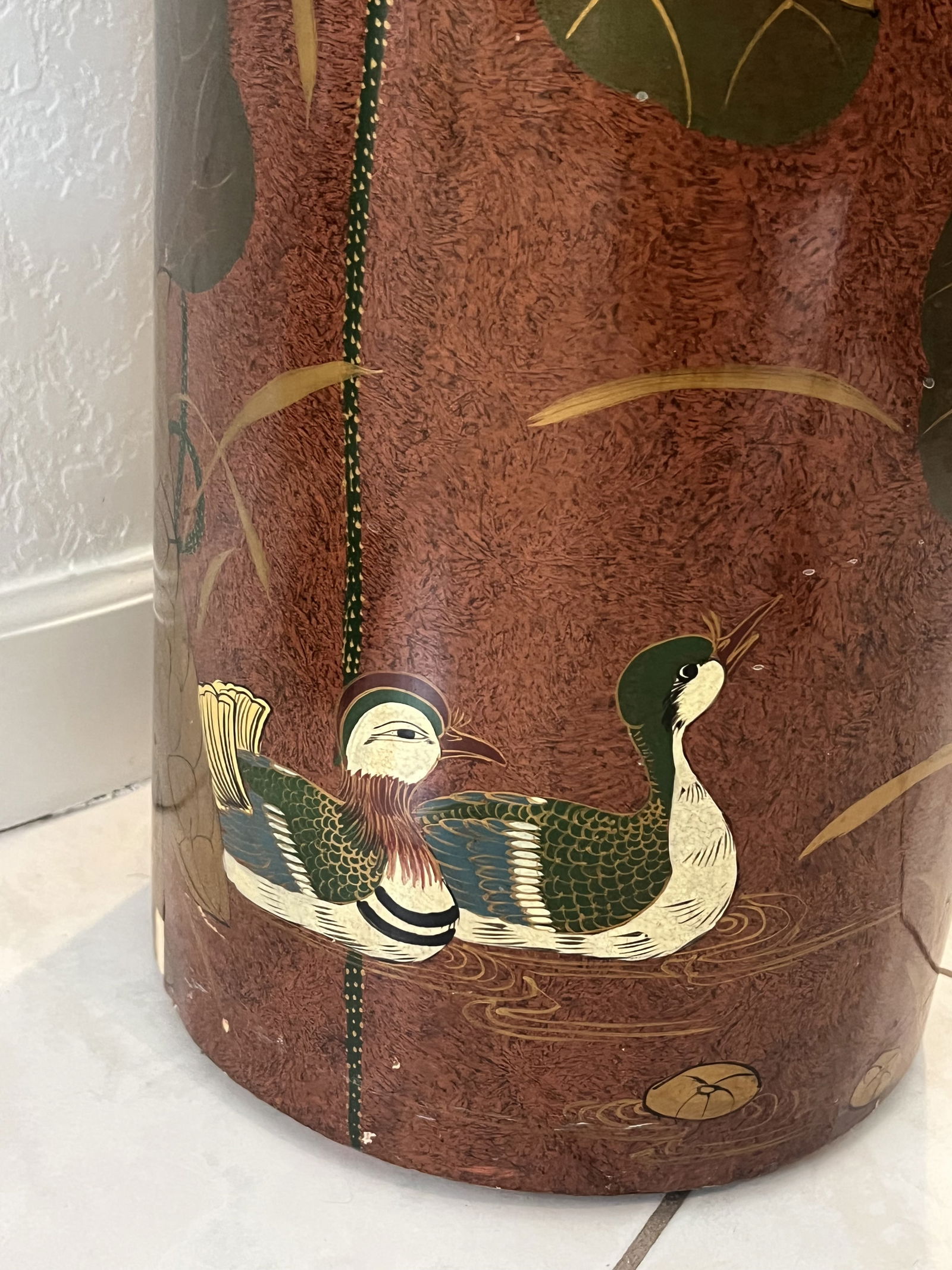 Round Asian Lacquered Pedestal - 2