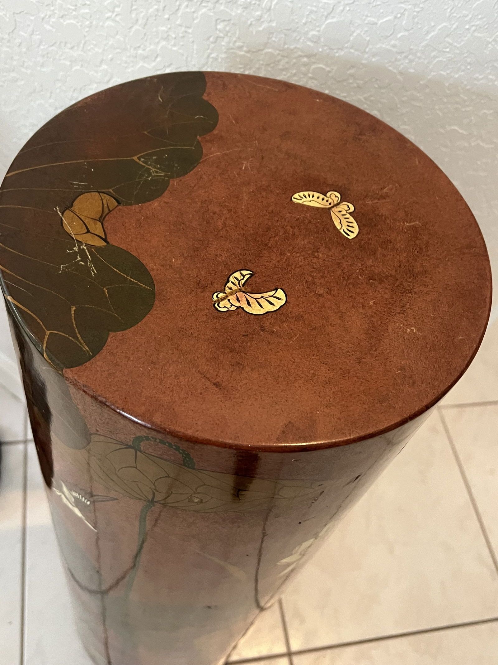 Round Asian Lacquered Pedestal - 3
