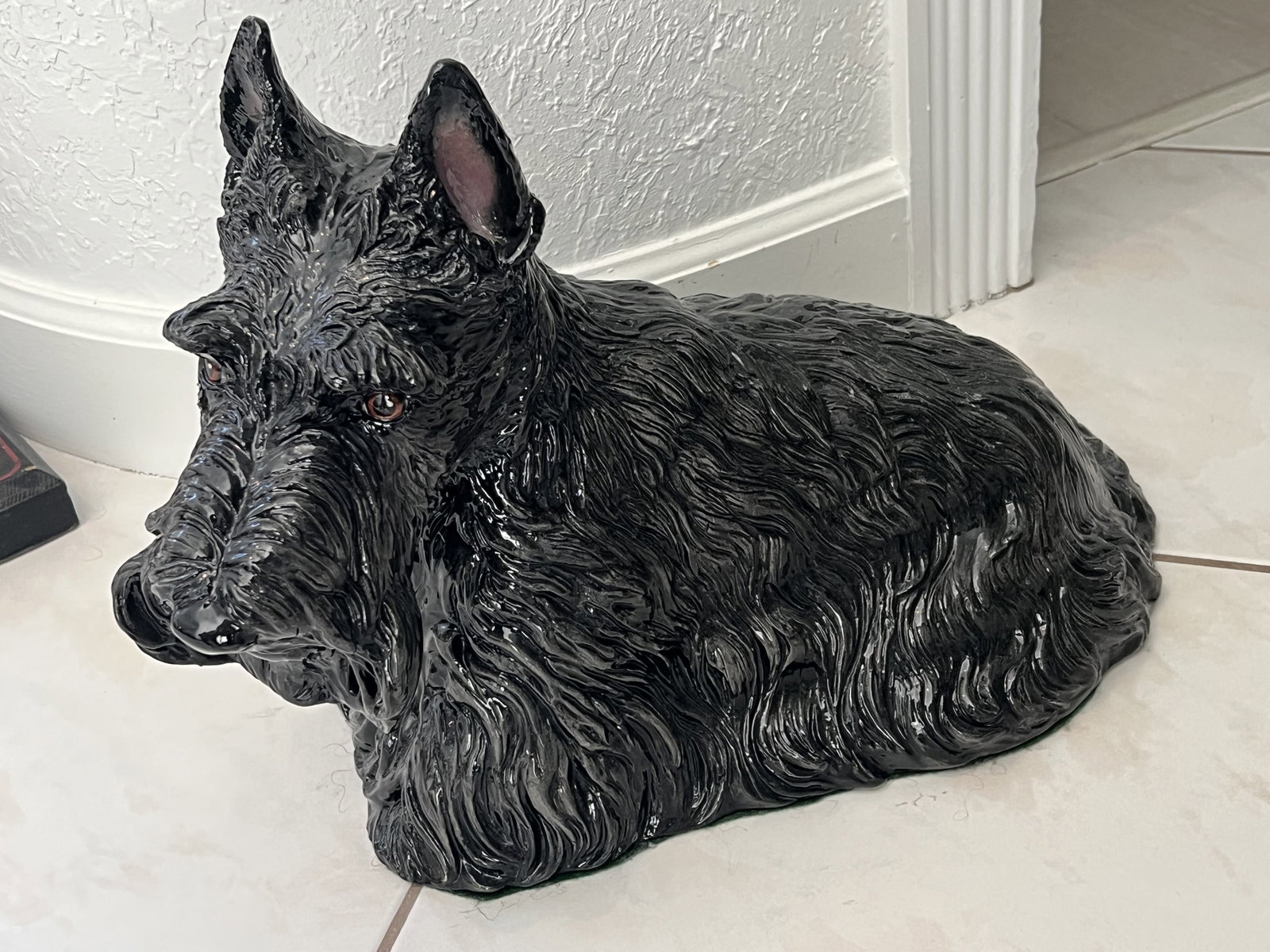Black Scottie Terrier Ceramic Figurine (1 of 5)