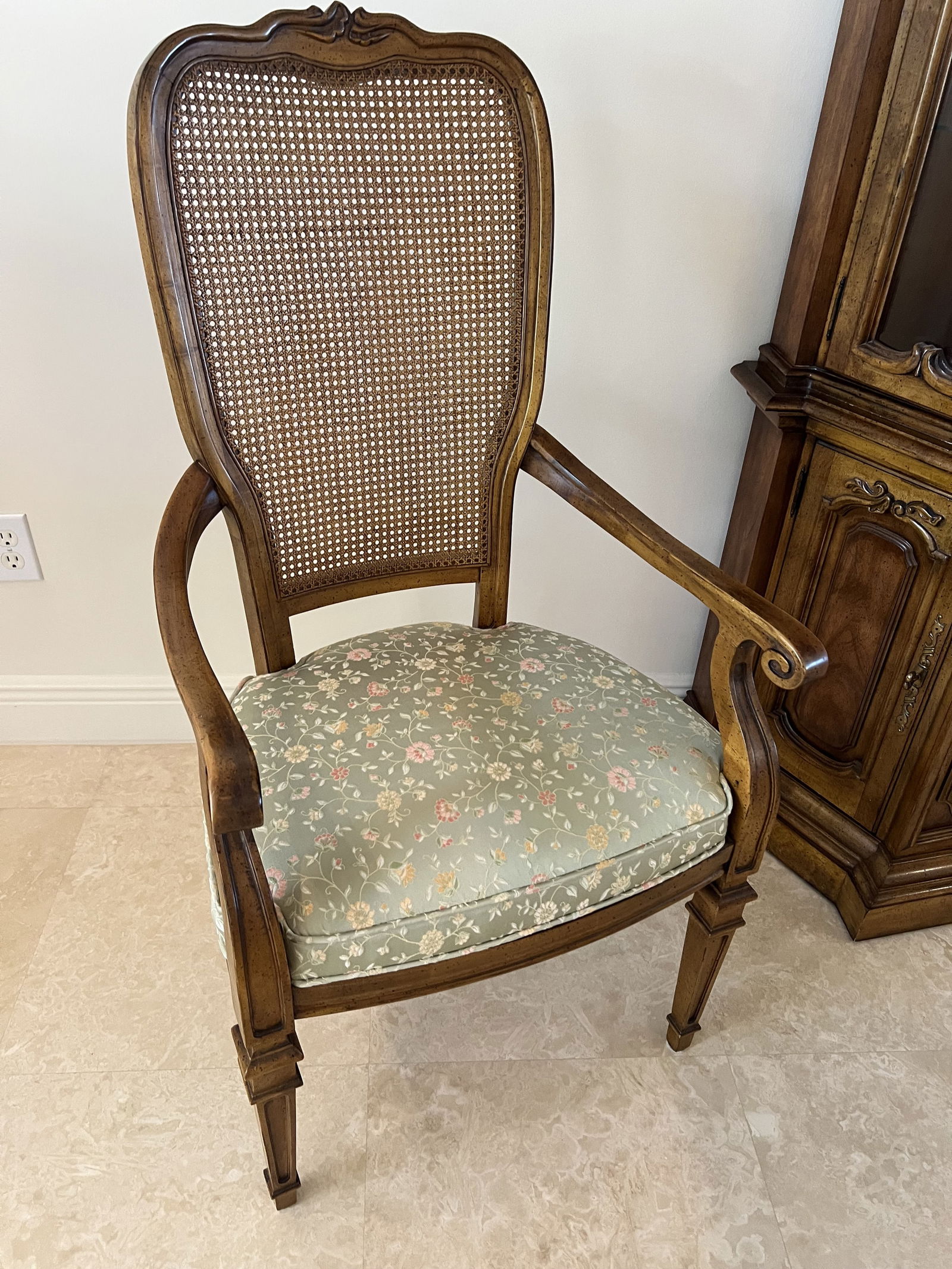 French Provincial Style Vintage Dining Room Suite - 11