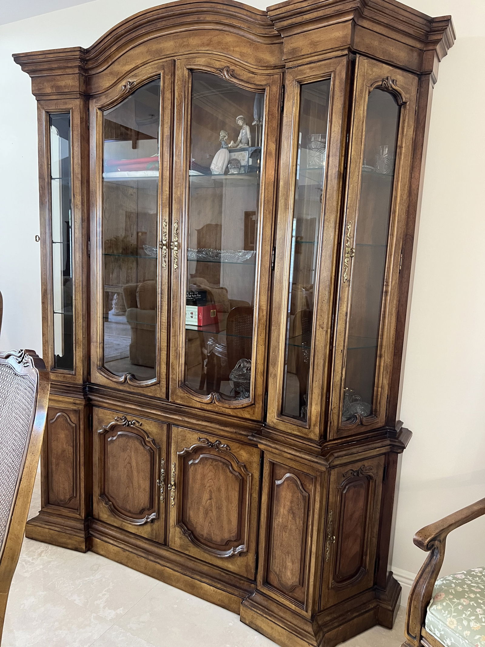 French Provincial Style Vintage Dining Room Suite - 8