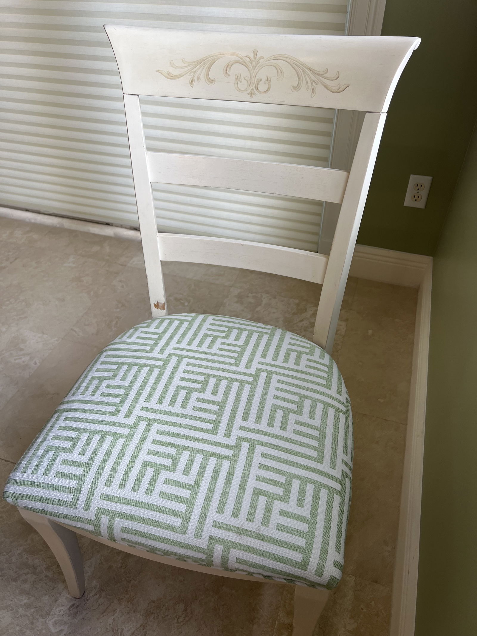 French Country style Kitchen Table and Chairs - 6